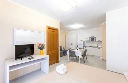 La Pietraia House | Rina Sea Apartments
