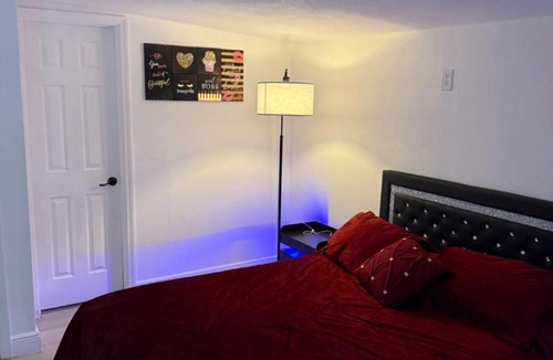 Pinecrest West Park Apartment | Rincón del Paseo, a spectacular and cozy place