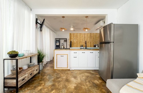 Puntas Apartment | Rincon Surf Club - Beachside & Pool