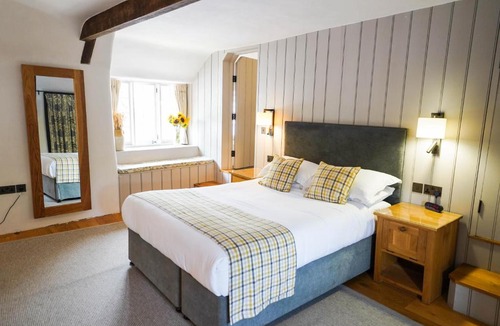 North Bovey Hotel | Ring of Bells Inn