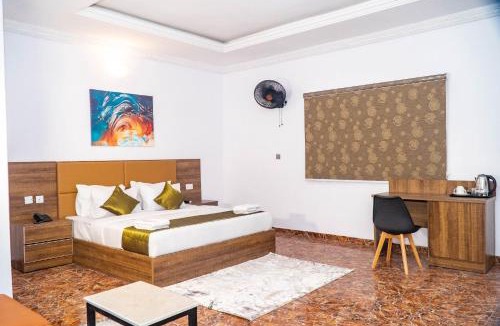 Sangotedo Hotel | Ringruby Hotel, United Estate