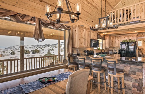 Del Norte Cabin | Rio Grande National Forest Cabin: Views & Hot Tub