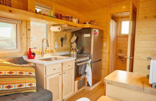 Arroyo Hondo House | Rio TinyHome w View, Hot Tub 2 miles to Hot Spring