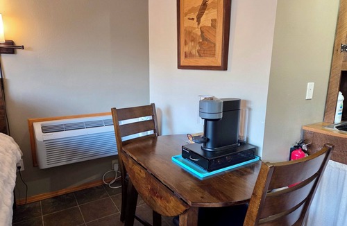Winthrop Apartment | Rippling River Suite in Winthrop WA!