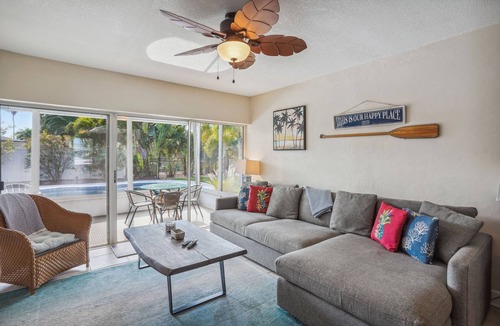 Belle Vista House | Riptide Resort- Coastal Poolside Escape!