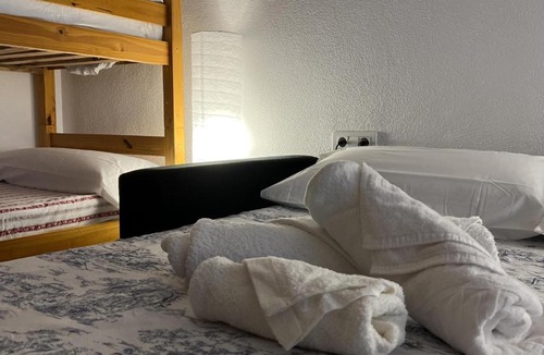 Ensanche Diputacion Apartment | Riscal
