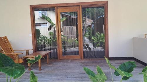 Thinadhoo Bed & Breakfast | RISING SUN BEACH VIEW