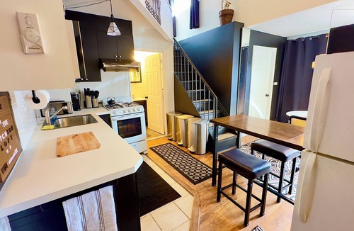 Queens Apartment | RITCHSON LOFT Tree House in NYC!