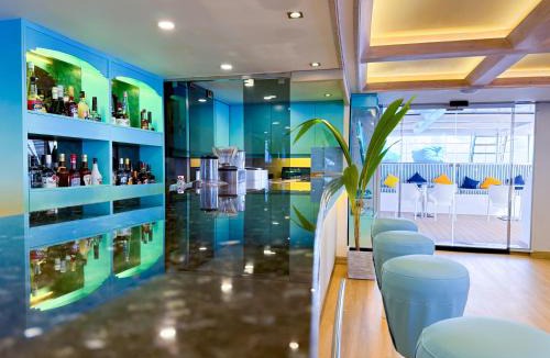 Farukolhufushi Island Boat Rental | RITRELLA FLOATING HOTEL&YACHT - FREE beach access daily - Full board meal plan