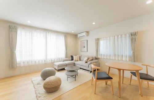 Minato Villa | Ritz Place Bentencho