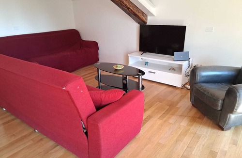 Albavilla Apartment | Riva Apartment - Historic Villa, Lake Como