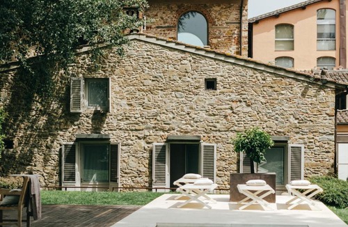 Isolotto Apartment | Riva Lofts Florence