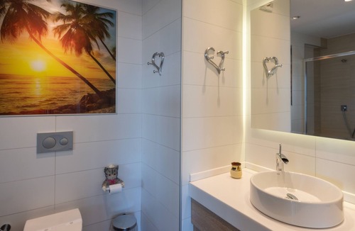 Moda Hotel | Riva's Moda