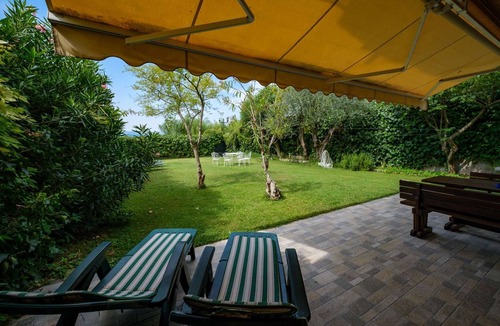 Bardolino Apartment | 🌟Rivalunga🌟 | Lakefront apartment in Bardolino