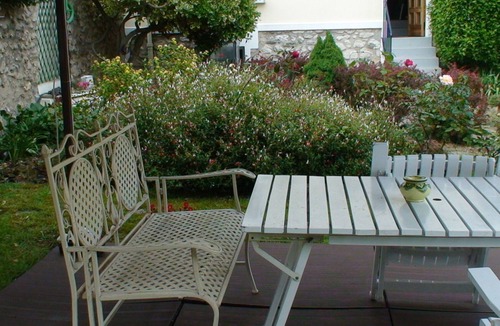 Champigny-sur-Marne Apartment | 'Rive Gauche', 2 steps from Paris, with Garden 'Like at Home'