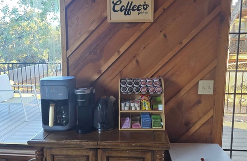 Payson Cabin | River access, Quiet, Family and pet friendly. Best mountain views in the valley