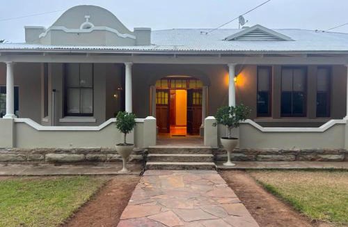 Cradock House | River and Ridge