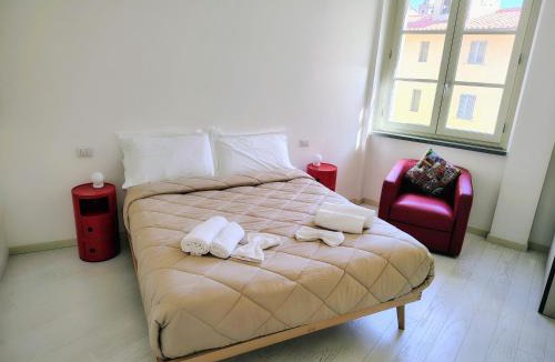 Pisa City Centre Apartment | River and Tower Pisa