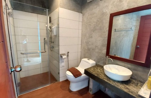 Bang Khonthi Hotel | River CoCo Amphawa