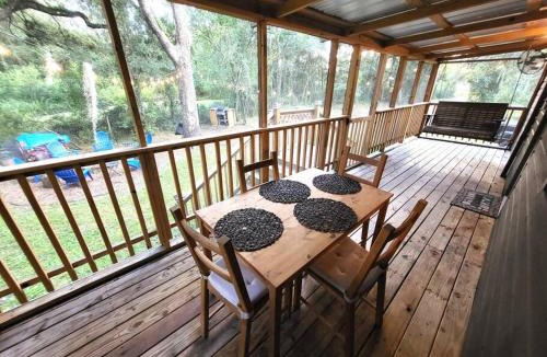 Webster House | River Daze Cabin - A cozy cabin right on the river