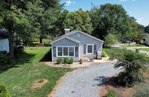 Belmont Historic District House | River District Retreat—Walk to Downtown Belmont!