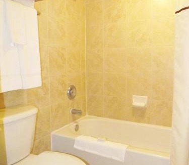 Issue Hotel | River Edge Inn
