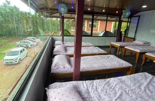 Samse Hostel | River Edge-Kudremukha