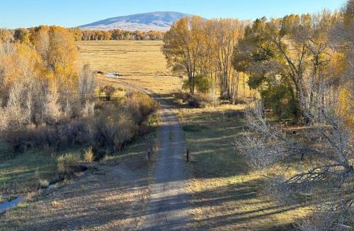 Antonito House | River Front Cabin with Private Fishing!