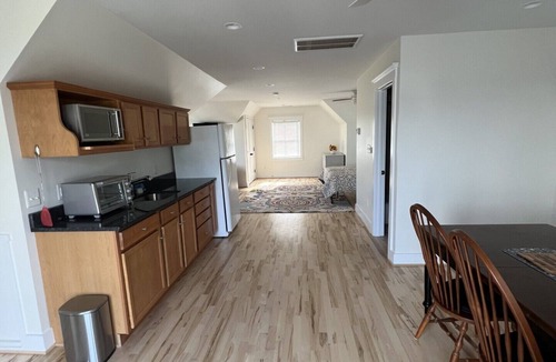 Coles Point Apartment | River Front Coles Point Loft. Get out of the city and breathe!