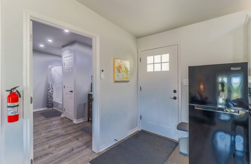 Denison House | River front comfort at Lucinda's Cabin