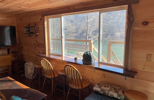 Farrandsville Cottage | River front Cottage