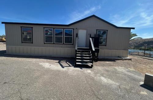 Bullhead City House | River Front Hideaway