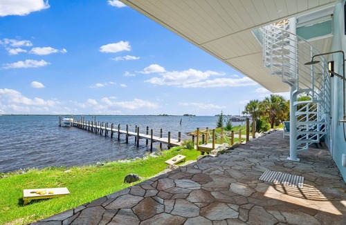 Grant-Valkaria House | River Fun in Grant/Sebastian Stunning Riverfront Oasis, Breathtaking Sunrises