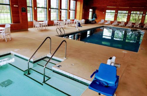 Hudson Hotel | River Hill Inn & Suites