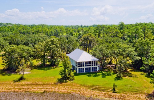 Theodore House | River House minutes to Dauphin Island. Perfect getaway for quiet peaceful rest