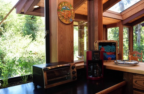 Ukiah House | River House with Studio