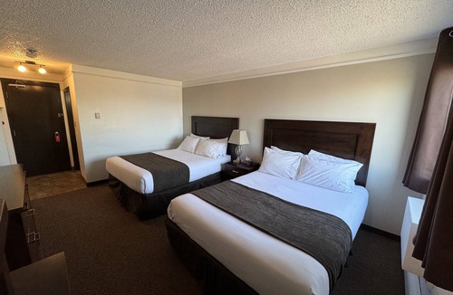Nipawin Hotel | River Inn