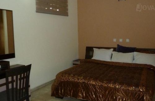 Asaba House | River Leaf Hotel Suites - Guest Room