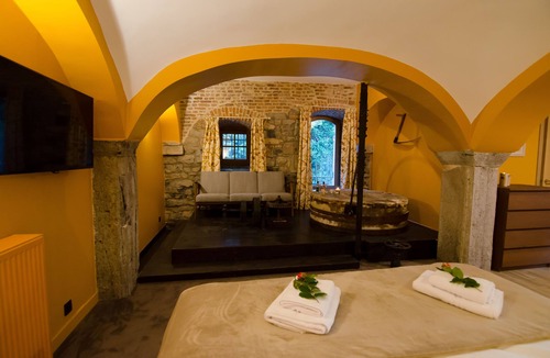 Anhee Hotel | River Lodge