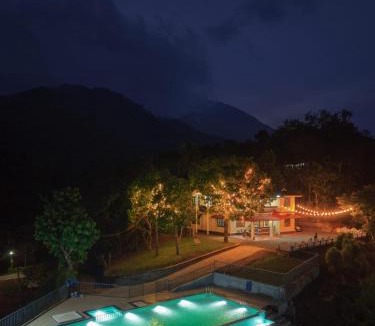 Tariyod Villa | River Lounge Retreat Wayanad
