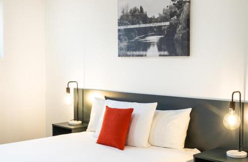 Queanbeyan East Hotel | River Motel