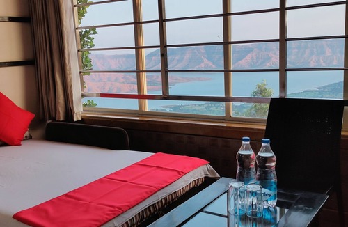 Panchgani Hotel | River Palace