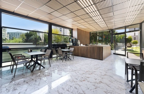 Lara Apartment | River Park Residence Lara