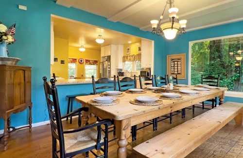 Monte Rio House | River Queen: Historic 5 Bed/5.5 Bath, Dock, Boats + New Hot Tub!