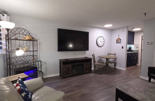 River Ranch Condo | River Ranch Luxury Retreat | Cozy 1BR Cabin 303