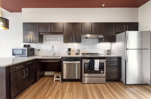 Westwood Place Apartment | River Row Flats