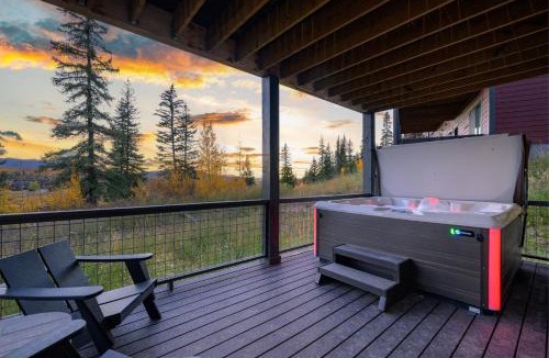 Rendezvous House | River Run Chalet 101 I Great Views I Private Hot Tub I Activity Program