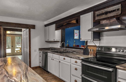 Kalispell House | River's Ranch - Riverfront with Hot Tub & Theater