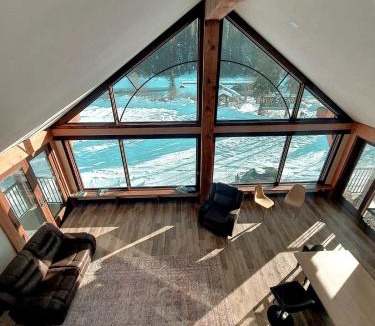 Blue River House | River Safari Mountain View Suite