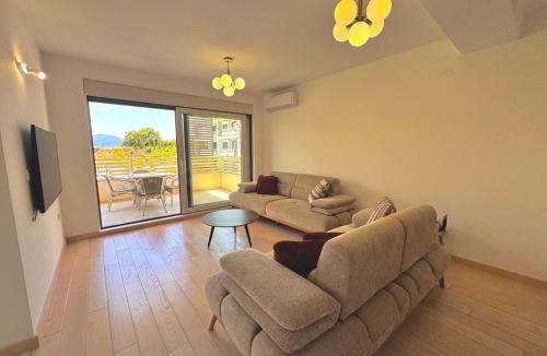 Igalo Apartment | River side 5